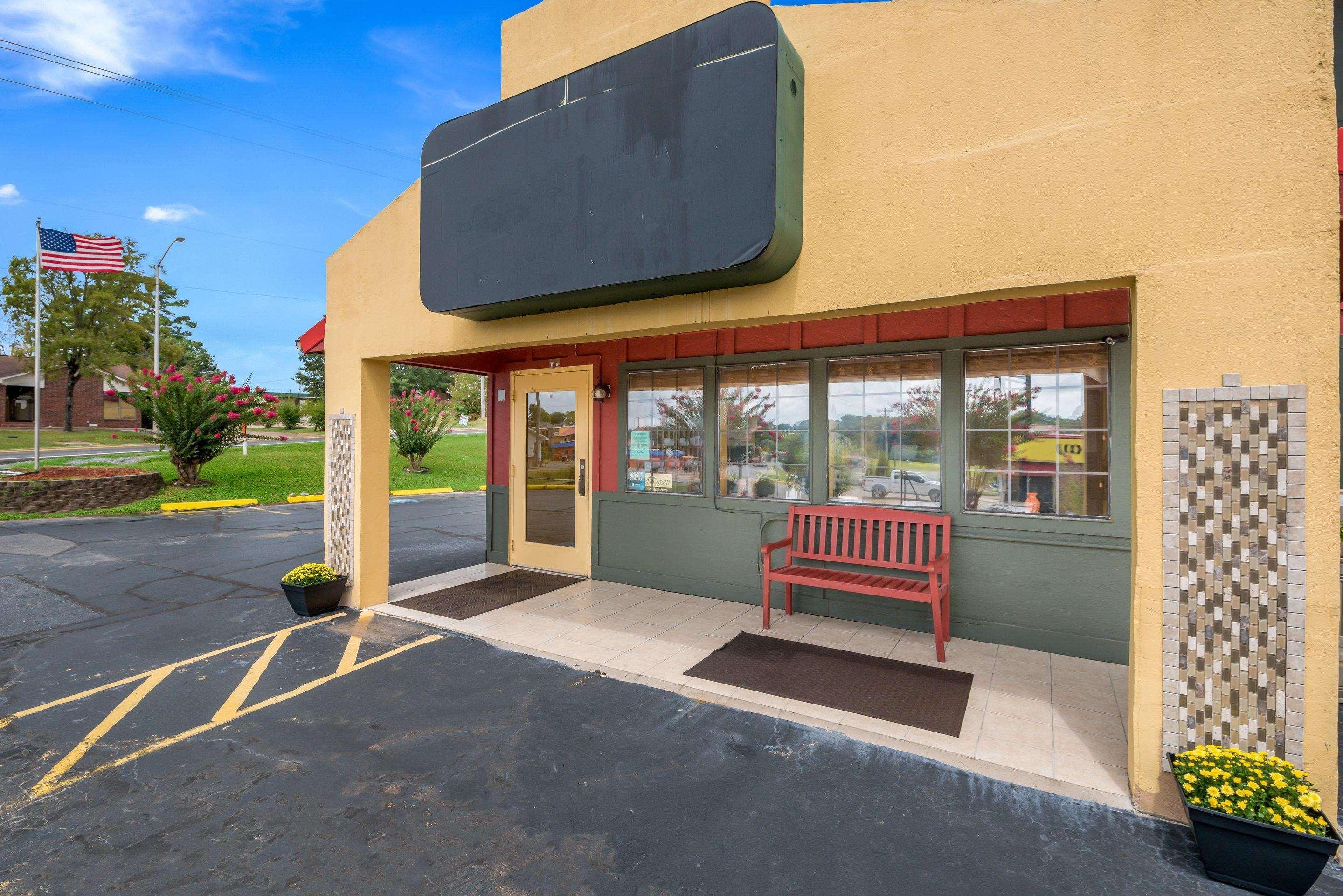 Rodeway Inn Benton Exterior photo